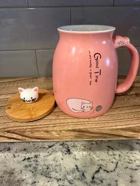 Pink Ceramic Cat Mug  with Three-Dimensional Kitty Wooden Lid